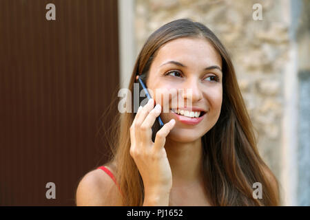 Close up Happy business Frau am Telefon sprechen Stockfoto