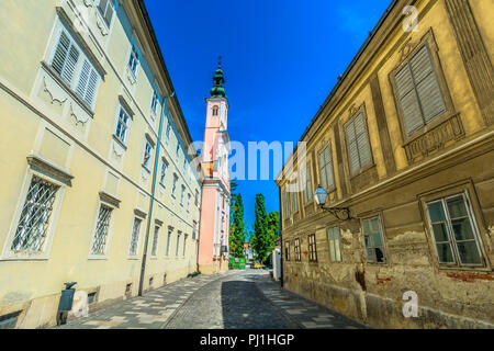 Malerischer Blick auf Marmor Straße in der Nähe von Varazdin Kathedrale, Kroatische reisen Sehenswürdigkeiten. Stockfoto