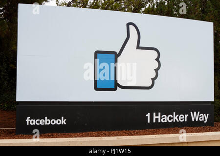 Wie Zeichen außerhalb von Facebook Headquarters, 1 Hacker, Menlo Park, Kalifornien, Vereinigte Staaten von Amerika Stockfoto