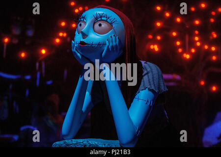 Anzeige von der Nightmare Before Christmas Haunted Mansion Ride, Disneyland, Anaheim, Kalifornien, Vereinigte Staaten von Amerika Stockfoto