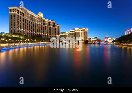 Das Bellagio Resort - Luxus Hotel und Casino auf dem Las Vegas Strip bei Nacht - Las Vegas, Nevada Stockfoto