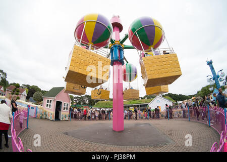 Die Solitärspiele big Ballonfahrt, Solitärspiele Welt, Paultons Park, Romsey, Hampshire, England, Vereinigtes Königreich. Stockfoto