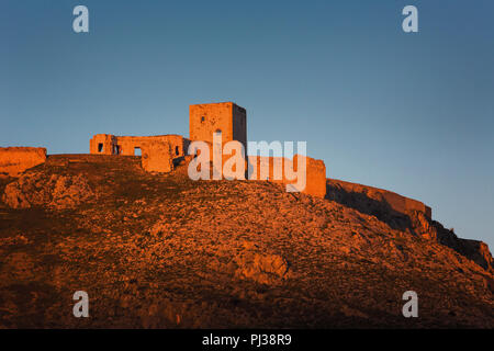 Teba, Malaga, Andalusien, Spanien; Castillo De La Estrella (Schloss Der Stern), dem Schauplatz der Schlacht von Teba, 25. August 1330. Schottische Ritter Sir James Stockfoto