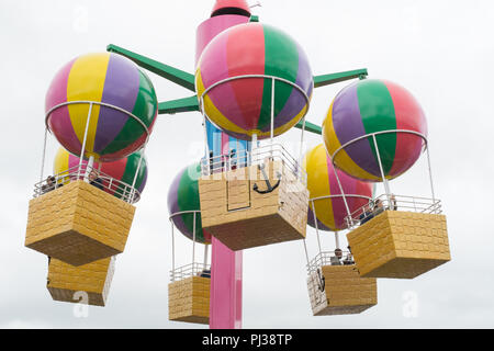 Die Solitärspiele big Ballonfahrt, Solitärspiele Welt, Paultons Park, Romsey, Hampshire, England, Vereinigtes Königreich. Stockfoto