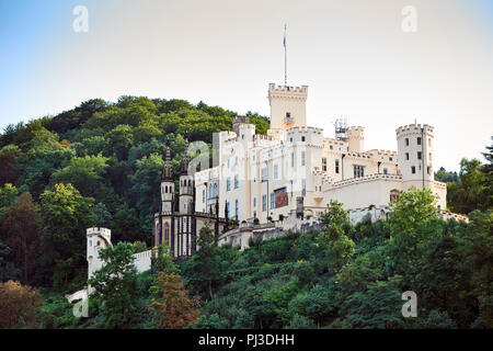 (Schloss Stolzenfels Schloss Stolzenfels) 13. Jahrhundert ehemalige mittelalterliche Festung Burg (Burg) verwandelte sich in einen Palast, am Rhein, gegenüber Lahnst Stockfoto