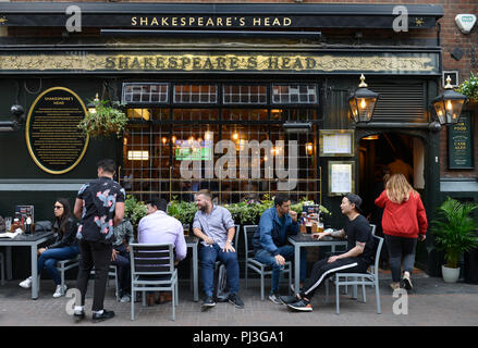 Pub, Shakespeare's Kopf, Great Marlborough Street, Soho, London, England, Grossbritannien Stockfoto