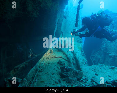 Laderaeume, Rack "Thistlegorm", Rotes Meer, Aegypten Stockfoto