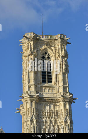 Nevers (Burgund, Frankreich). Die Kathedrale des Heiligen Cyricus und Saint Julitta von Nevers hat die Besonderheit des besitzenden zwei Apsiden wi Stockfoto