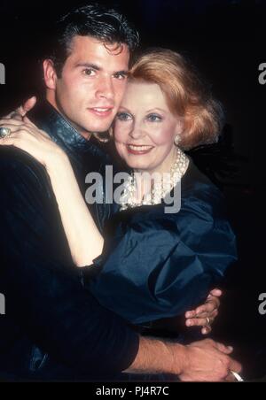 Lorenzo Lamas und Mutter Arlene Dahl 1982 Foto von Adam Schädel/PHOTOlink.net Stockfoto