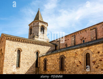 Saint Gervais und Sankt Protais Kirche von Langogne, Lozère, Royal, Frankreich, Europa Stockfoto