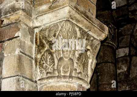 Langogne, romanische Kapitelle von Saint Gervais und Sankt Protais Kirche, Lozère, Royal, Frankreich, Europa Stockfoto