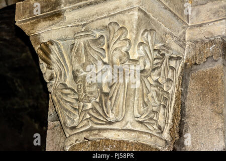 Langogne, romanische Kapitelle von Saint Gervais und Sankt Protais Kirche, Lozère, Royal, Frankreich, Europa Stockfoto