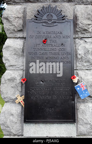 Zillebeke Flandern Belgien - 6. September 2015: Denkmal für die 1. australischen Tunneling Unternehmen in der Nähe der Einfahrt zum Hügel 60 Memorial Stockfoto