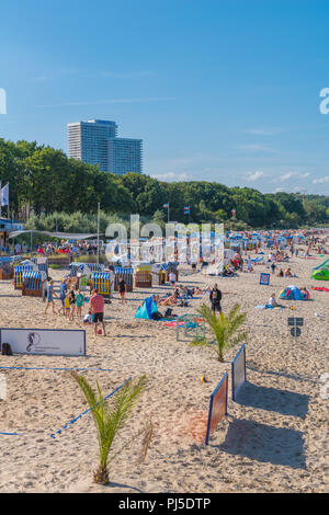 Badestrand mit Strandkoerben, Timmendofer Strand, Ostsee, (Gem. Timmendorf) am 14.08.2017, Kreis Ostholstein, Schleswig-Holstein Stockfoto