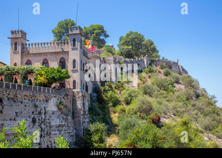 Xativa Schloss auf einem Hügel mit Blick auf die Stadt, Valencia, Spanien Stockfoto