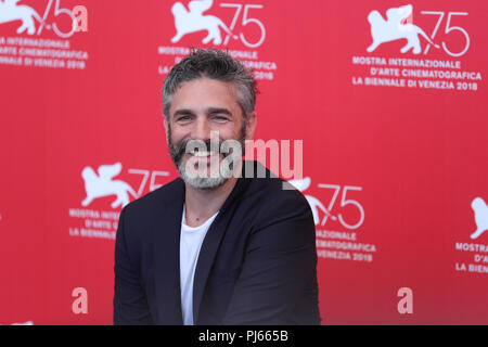 Venedig, Italien. 4. Sep 2018. Schauspieler Leonardo Sbaraglia besucht 'Acusada' Fotoshooting bei den 75. Internationalen Filmfestspielen von Venedig in Venedig, Italien, Sept. 4, 2018. Credit: Cheng Tingting/Xinhua/Alamy leben Nachrichten Stockfoto