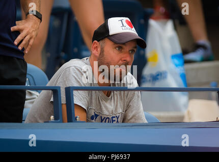 New York, USA. Ronald Schmidt Uhren Anastasija Sevastova am US Open 2018 Grand Slam Tennis Turnier. New York, USA. September 04, 2018. 4. Sep 2018. Quelle: AFP 7/ZUMA Draht/Alamy leben Nachrichten Stockfoto