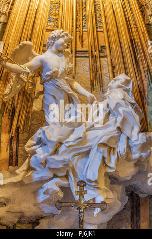 Statue Ekstase von St. Teresa, Gian Lorenzo Bernini, Kirche der Heiligen Maria von Sieg, Santa Maria della Vittoria, Rom, Latium, Italien Stockfoto