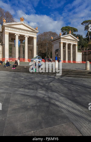 Haupteingang zum Park der Villa Borghese, der Piazzale Flaminio, Rom, Latium, Italien Stockfoto