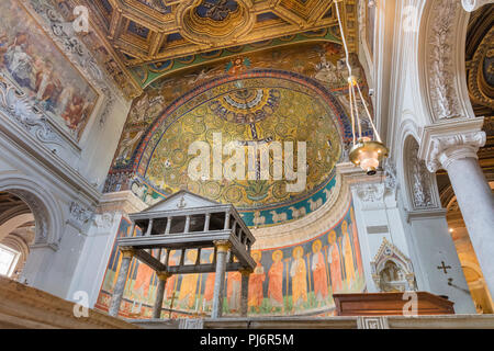 Basilika des Hl. Klemens Innenraum, Basilica di San Clemente al Lateran, Rom, Latium, Italien Stockfoto