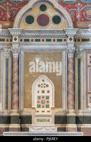 Päpstliche Kathedra, Archbasilica St. Johannes im Lateran innen, San Giovanni in Laterano, Rom, Latium, Italien Stockfoto