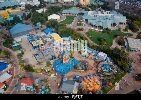 SAN DIEGO, USA - 4. JUNI 2014: Luftaufnahme von SeaWorld, einem Marine Life Theme Park in der Mission Bay in Südkalifornien Stockfoto