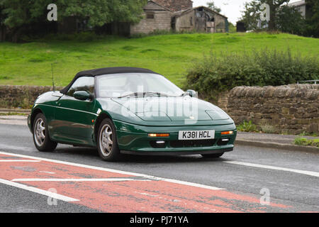 1992 90s grüner Lotus Elan SE Turbo auf der Hoghton Towers Classic & Oldtimer Show, Preston, Großbritannien Stockfoto