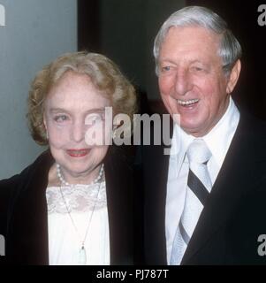 Lillian Gish und Ray Bolger 1985 Foto von John Barrett/PHOTOlink.net/MediaPunch Stockfoto