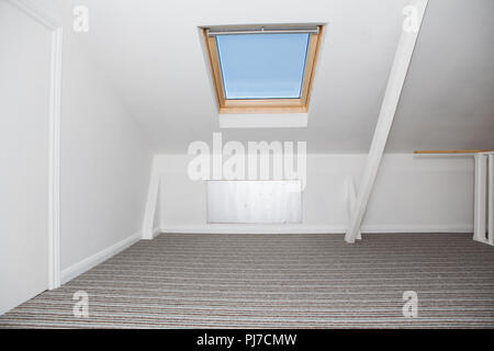 Indoor DIY-Projekt: loft Konvertierung, beendete Zimmer, selektiven Fokus Stockfoto