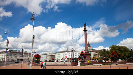 Blick auf den Platz des Sieges. Stadtzentrum von Kaliningrad, Russland. Stockfoto