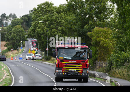 Fire Engine Lassen der Szene von einem großen Feuer Stockfoto