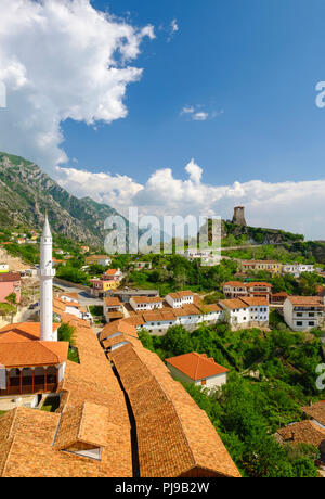 Basar Street, Basar Moschee (Xhamia e Pazarit) und Festung Kruja Krujë, Durrës Qar, Durres, Albanien Stockfoto