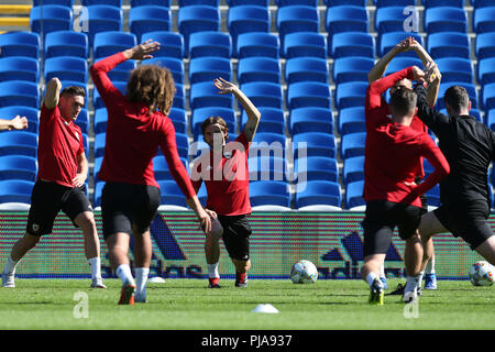 Cardiff, Großbritannien. 5. September 2018. Joe Allen von Wales © in Aktion während der Wales Fußball-Gruppe Ausbildung an der Cardiff City Stadium in Cardiff, South Wales am Mittwoch, 5. September 2018. Das Team bereitet sich auf ihre internationalen Match gegen die Republik Irland morgen. pic von Andrew Obstgarten/Alamy leben Nachrichten Stockfoto