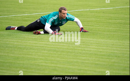 05. September 2018, Deutschland, München: Torhüter Manuel Neuer nimmt Teil an das letzte Training der Deutschen Fußball-Nationalmannschaft. Der Deutsche Fußball-Bund wird die Nationalmannschaft von Frankreich am 6. September 2018 treffen. Foto: Sven Hoppe/dpa Stockfoto