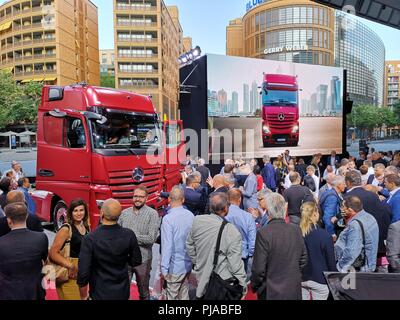 Berlin, Deutschland. 05 Sep, 2018. Das neue Modell des Daimler Lkw Mercedes-Benz Actros ist zum ersten Mal der Öffentlichkeit gezeigt. Credit: Andrej Sokolow/dpa/Alamy leben Nachrichten Stockfoto