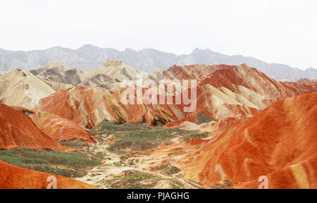 Zhangye. 5. Sep 2018. Foto auf Sept. 5, 2018 zeigt die Landschaft des Danxia Relief in Zhangye Stadt im Nordwesten der chinesischen Provinz Gansu. Credit: Wei Hai/Xinhua/Alamy leben Nachrichten Stockfoto