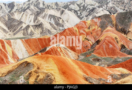 Zhangye. 5. Sep 2018. Foto auf Sept. 5, 2018 zeigt die Landschaft des Danxia Relief in Zhangye Stadt im Nordwesten der chinesischen Provinz Gansu. Credit: Wei Hai/Xinhua/Alamy leben Nachrichten Stockfoto