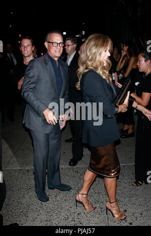 New York, NY, USA. 5. Sep 2018. Tom Hanks und Rita Wilson an der Tom Ford SS 19 Fashion Show während der New York Fashion Week an der Park Avenue Armory in der Upper East Side am 5. September 2018 in New York City. Quelle: Dc/Medien Punch/Alamy leben Nachrichten Stockfoto