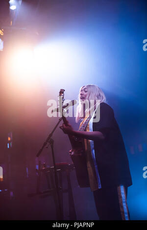 Norwegen, Bergen - 16. Juni 2018. Der englische Sänger und Songwriter Mahalia führt ein Live Konzert während der norwegischen Musik Festival Bergenfest 2018 in Bergen. (Foto: Gonzales Foto - Jarle H. Moe). Stockfoto