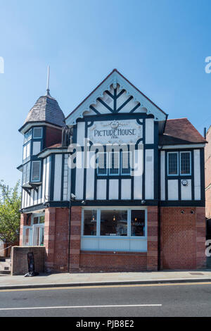 Alte Kino in der High Street in der Altstadt von Uckfield in der Grafschaft East Sussex, UK Stockfoto