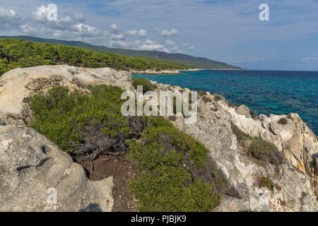 Marine Orange Beach Kavourotripes in Halbinsel Sithonia, Chalkidiki, Zentralmakedonien, Griechenland Stockfoto