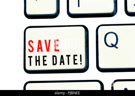 Schreiben Hinweis angezeigt Datum speichern. Business foto Präsentation erinnern Sie sich an die Termine im Kalender markieren Einladung. Stockfoto
