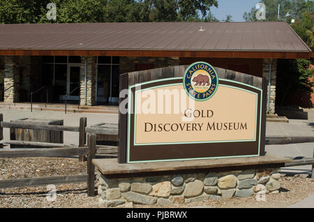 Coloma schulhaus an der 1849 Gold Discovery Museum, in der Nähe von Placerville, Kalifornien. Stockfoto