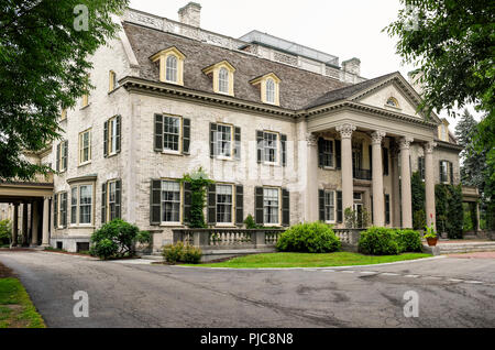 Die äußeren vorderen Eingang des George Eastman House in Rochester, New York. Stockfoto