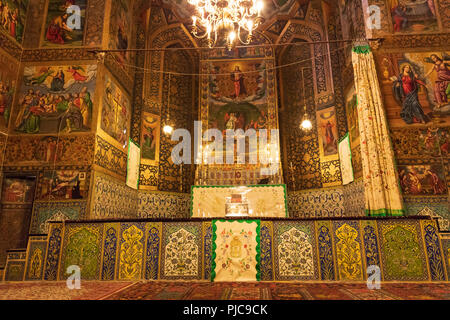 Die Islamische Republik Iran. Isfahan, New Julfa. Die vank, aka der heiligen Erlöser Kathedrale oder Kirche der Heiligen Schwestern. Altar. Stockfoto