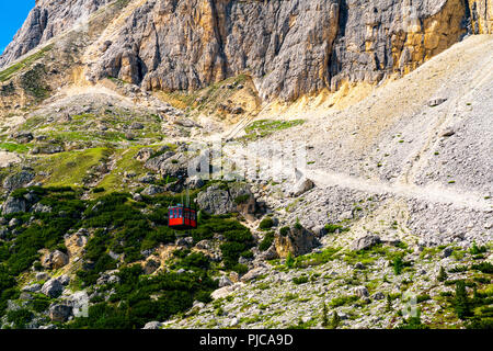 Red Seilbahnen der Lagazuoi, Passagier bis zum Rifugio Lagazuoi Stockfoto