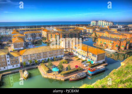 Brighton Marina Boote und Luxus Apartments East Sussex UK in bunten HDR Stockfoto