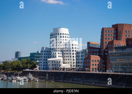 Die Gehry-bauten Medienhafen Düsseldorf, Deutschland Stockfoto