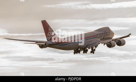 Cargolux Boeing 747-800 F Abflug Flughafen Prestwick Inernational gebunden für Luxemburg, beladen mit Fracht frei nehmen. Stockfoto