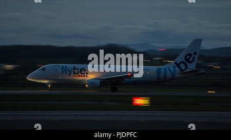 Flybe ist eine low-cost Airline und das größte unabhängige regionale Fluggesellschaft in Europa, in Exeter, mehr Inlandsflügen in Großbritannien als jede andere Stockfoto